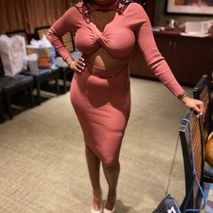 Women’s mauve dress with cut out